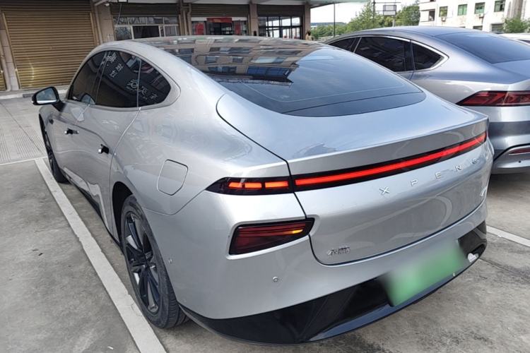 Used XPeng P7 2022 670E+ Exterior 2