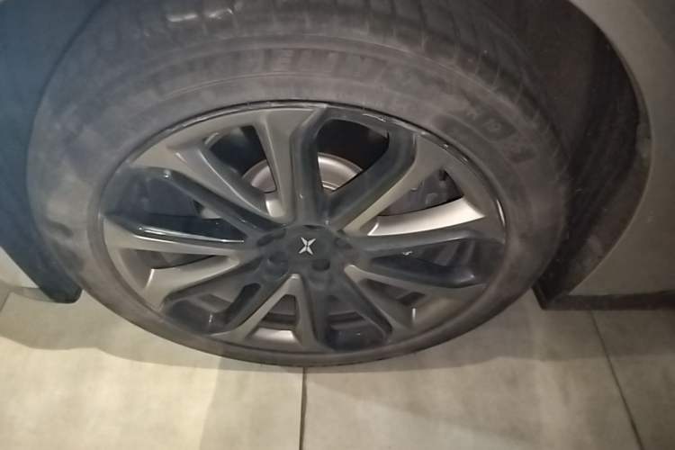 Used XPeng P7 2022 480G+ Exterior 4