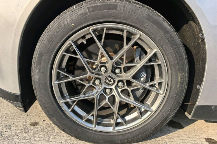 Used XPeng P7 2022 480 Standard Range Smart Drive Edition Exterior 4