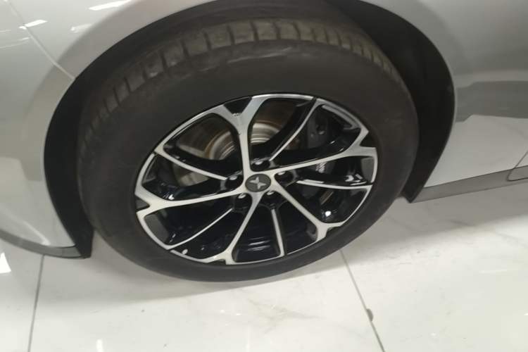 Used XPeng P7 2022 586G Exterior 4