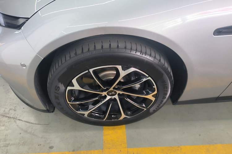 Used XPeng P7 2022 625E Exterior 4
