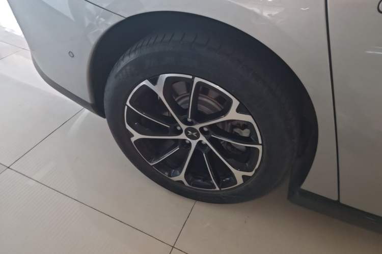 Used XPeng P7 2022 480N+ Exterior 5