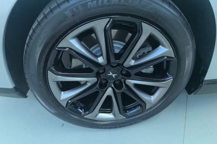 Used XPeng P7 2022 670N+ Exterior 5