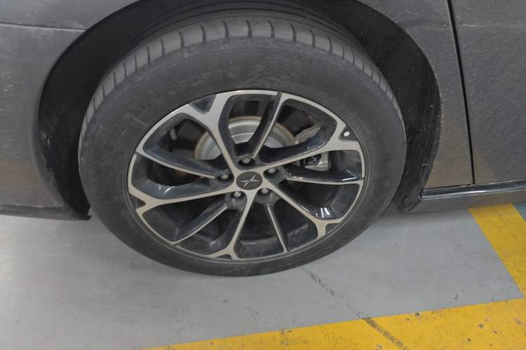 Used XPeng P7 2022 625E Exterior 5