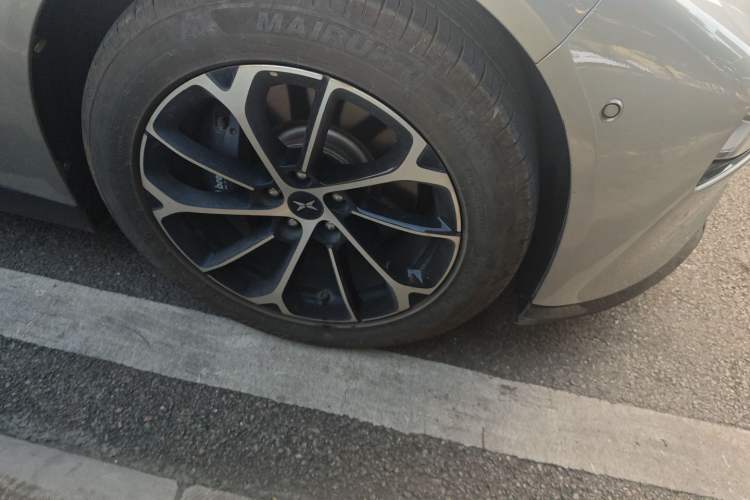 Used XPeng P7 2022 480E Exterior 7