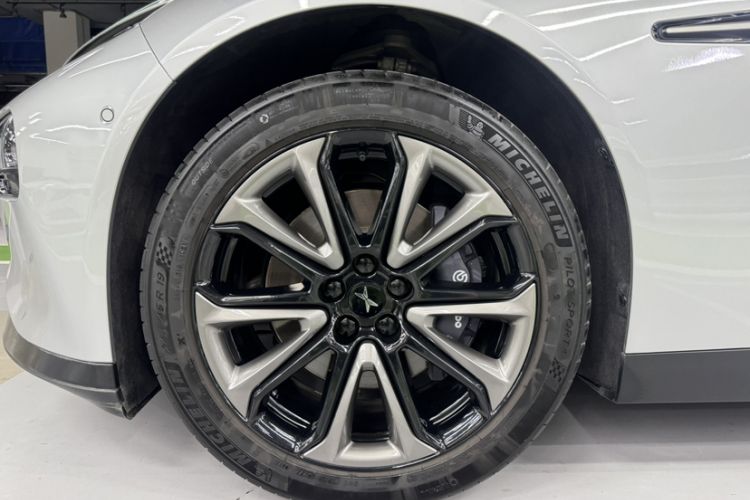 Used XPeng P7 2022 670N+ Exterior 7