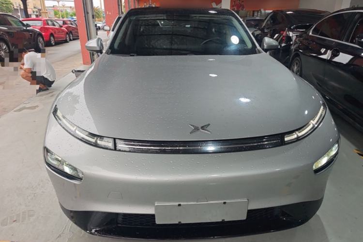 Used XPeng P7 2022 480 Standard Range Smart Drive Edition Front