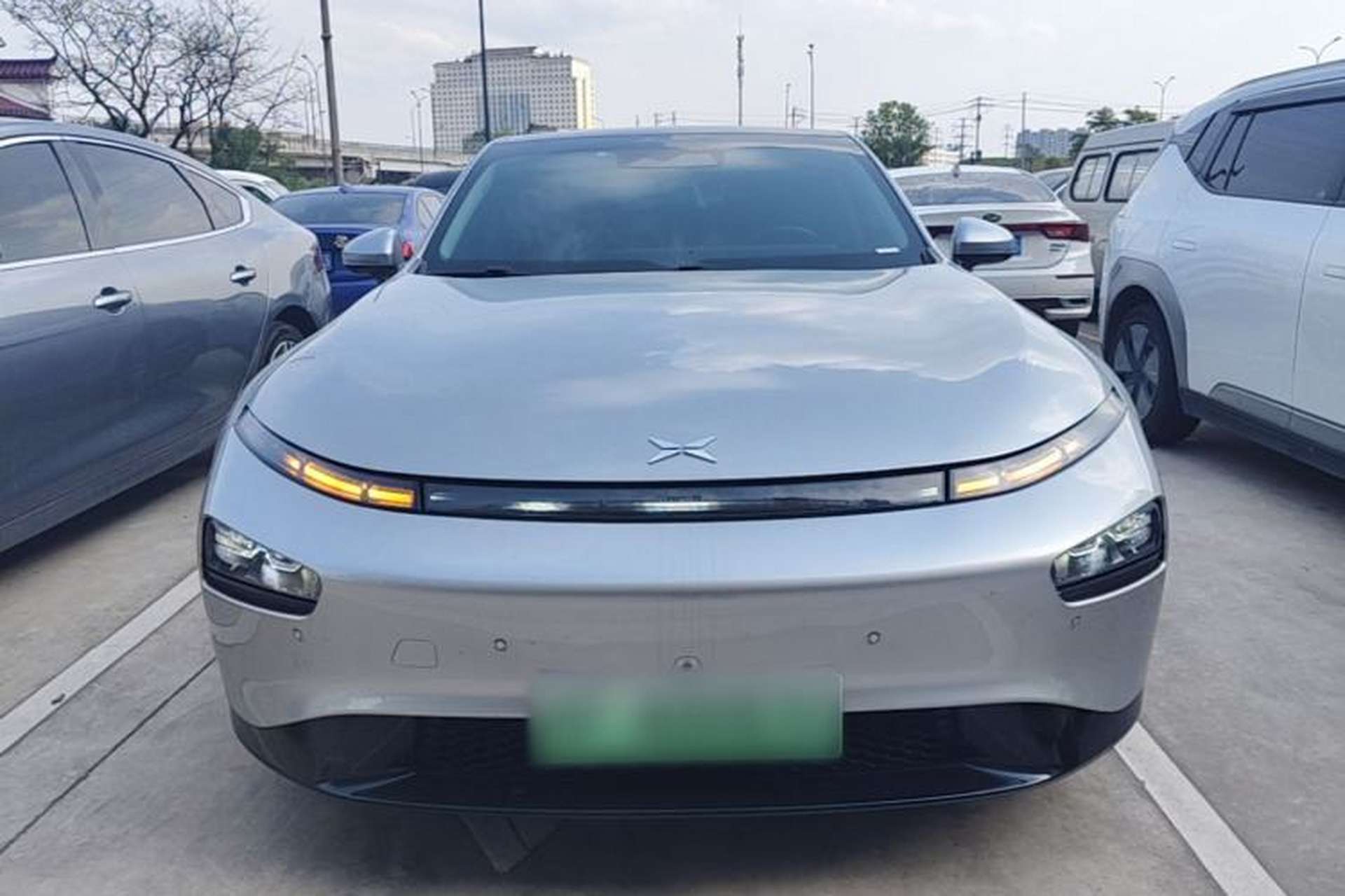 Used XPeng P7 2022 670E+ Front