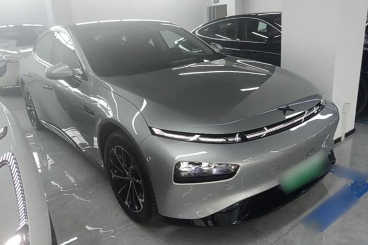 Used XPeng P7 2022 625E Front Right 45 Deg