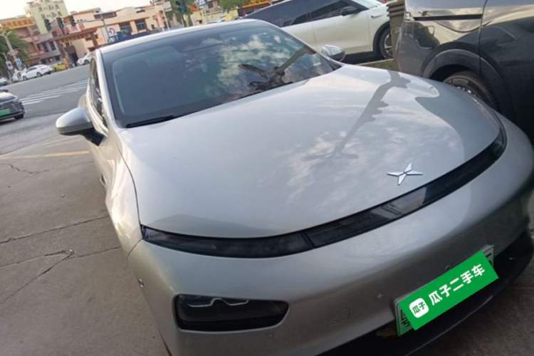Used XPeng P7 2022 480E+ Front Right 45 Deg