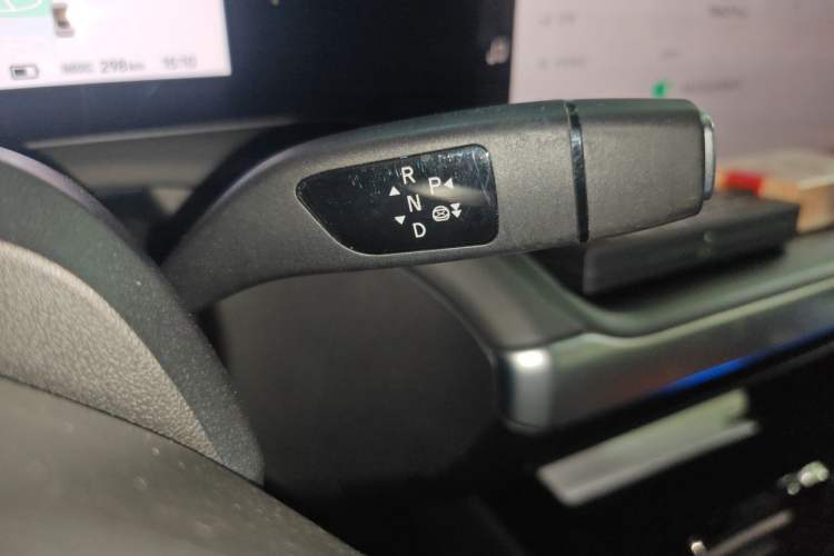 Used XPeng P7 2022 480G Gear Lever