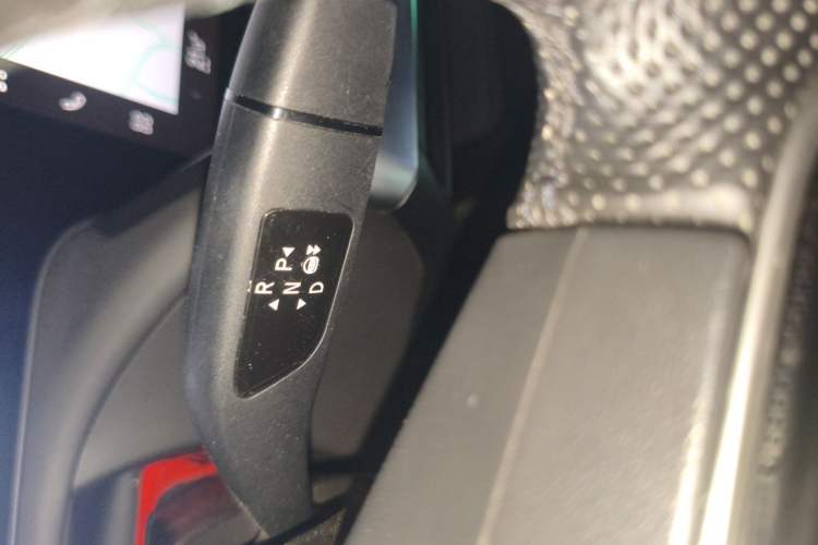 Used XPeng P7 2022 586G Gear Lever