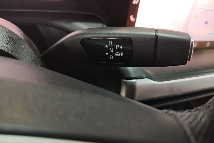 Used XPeng P7 2022 670N+ Gear Lever