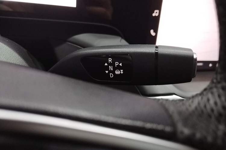 Used XPeng P7 2022 586G Gear Lever