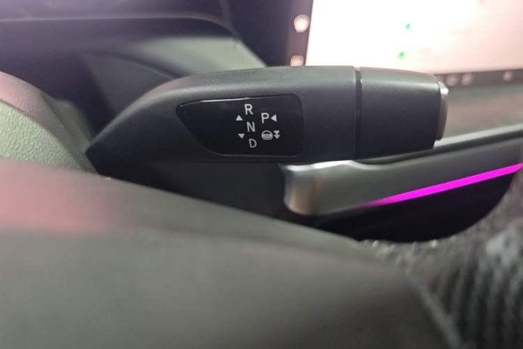 Used XPeng P7 2022 480E Gear Lever