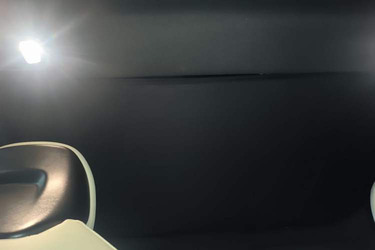 Used XPeng P7 2022 625E Headliner
