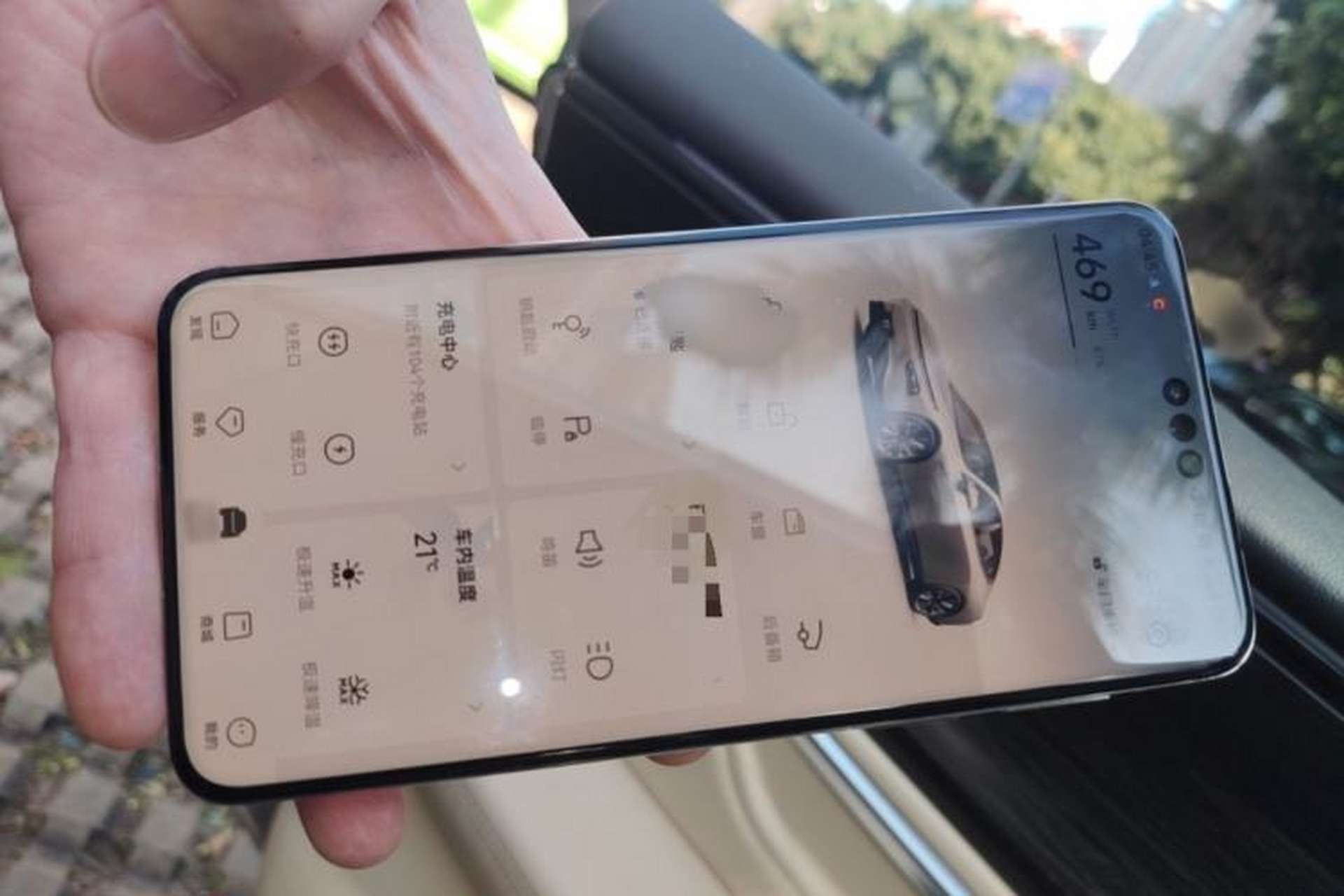 Used XPeng P7 2022 670E+ Interior 1