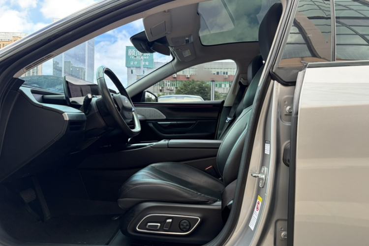 Used XPeng P7 2022 625E Interior 1
