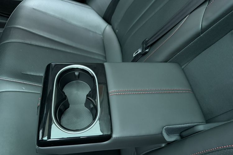 Used XPeng P7 2022 480G+ Interior 10
