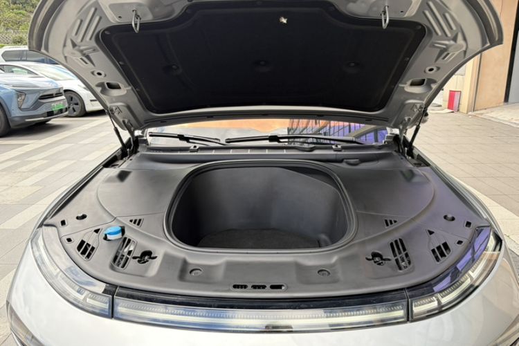 Used XPeng P7 2022 625E Interior 10