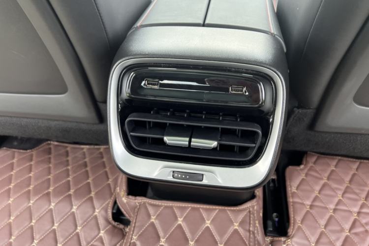 Used XPeng P7 2022 625E Interior 11