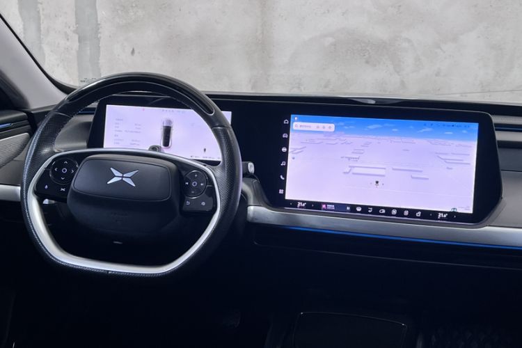 Used XPeng P7 2022 670N+ Interior 2