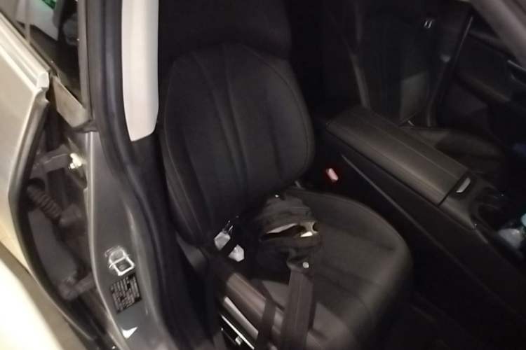 Used XPeng P7 2022 480G+ Interior 2