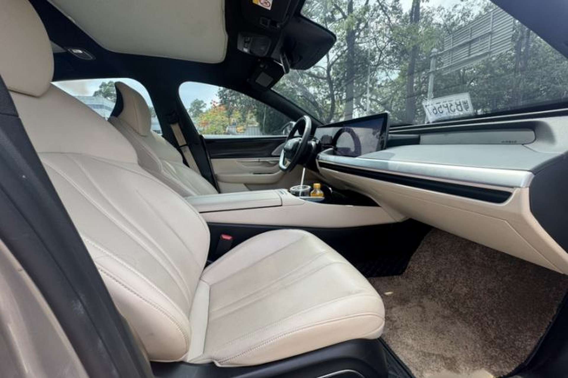 Used XPeng P7 2022 625E Interior 2