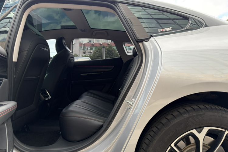 Used XPeng P7 2022 625E Interior 2