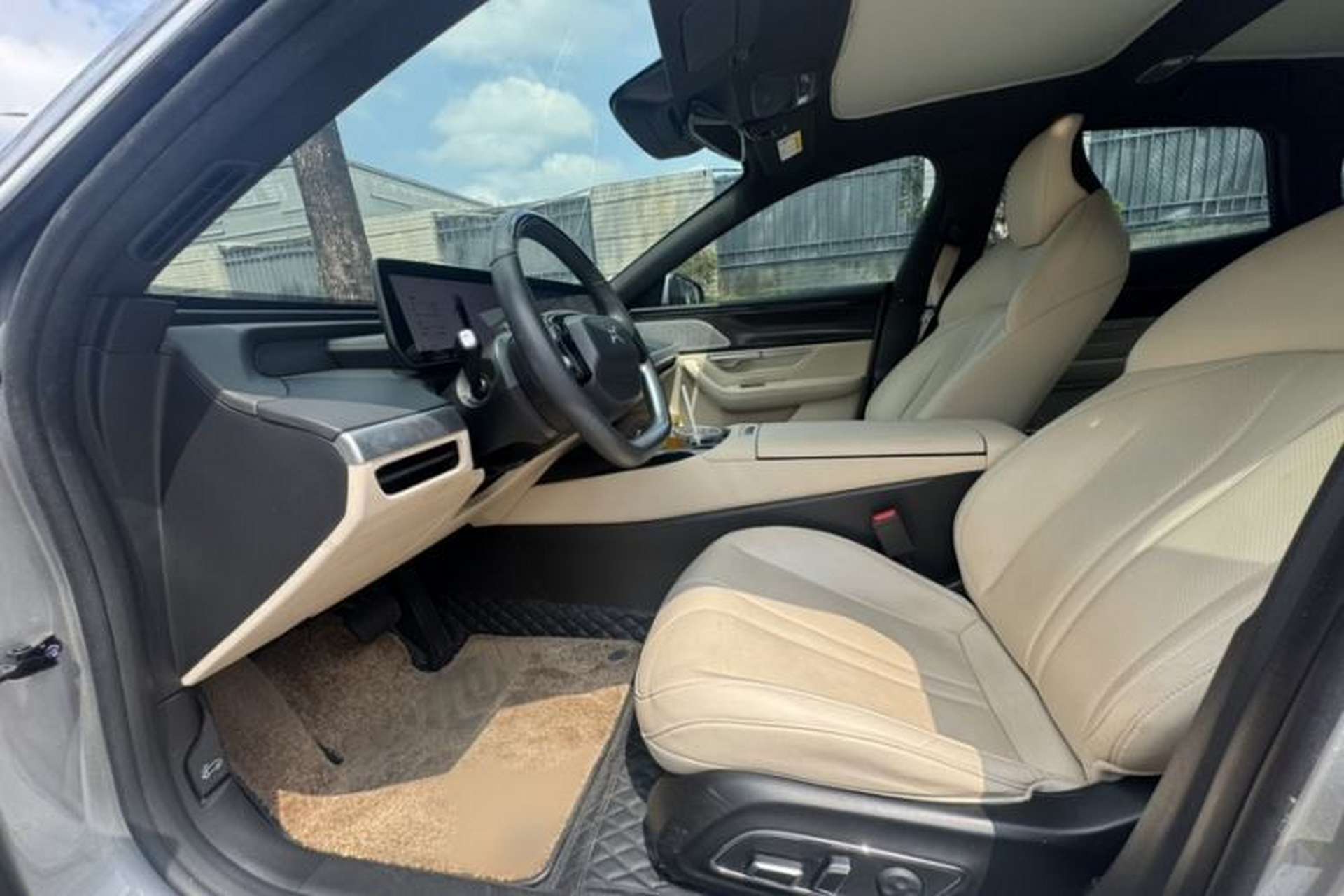 Used XPeng P7 2022 625E Interior 3