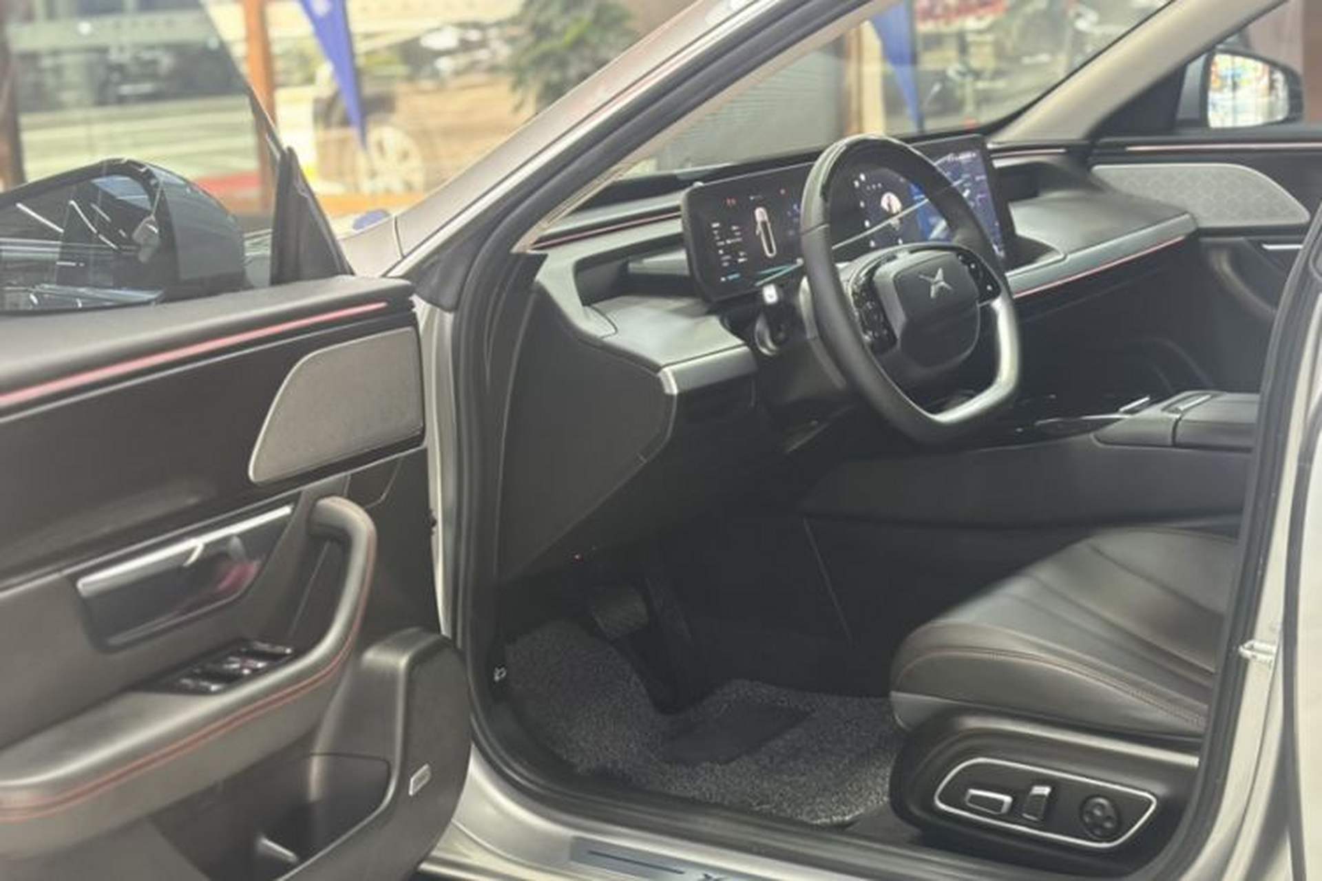 Used XPeng P7 2022 480E Interior 3