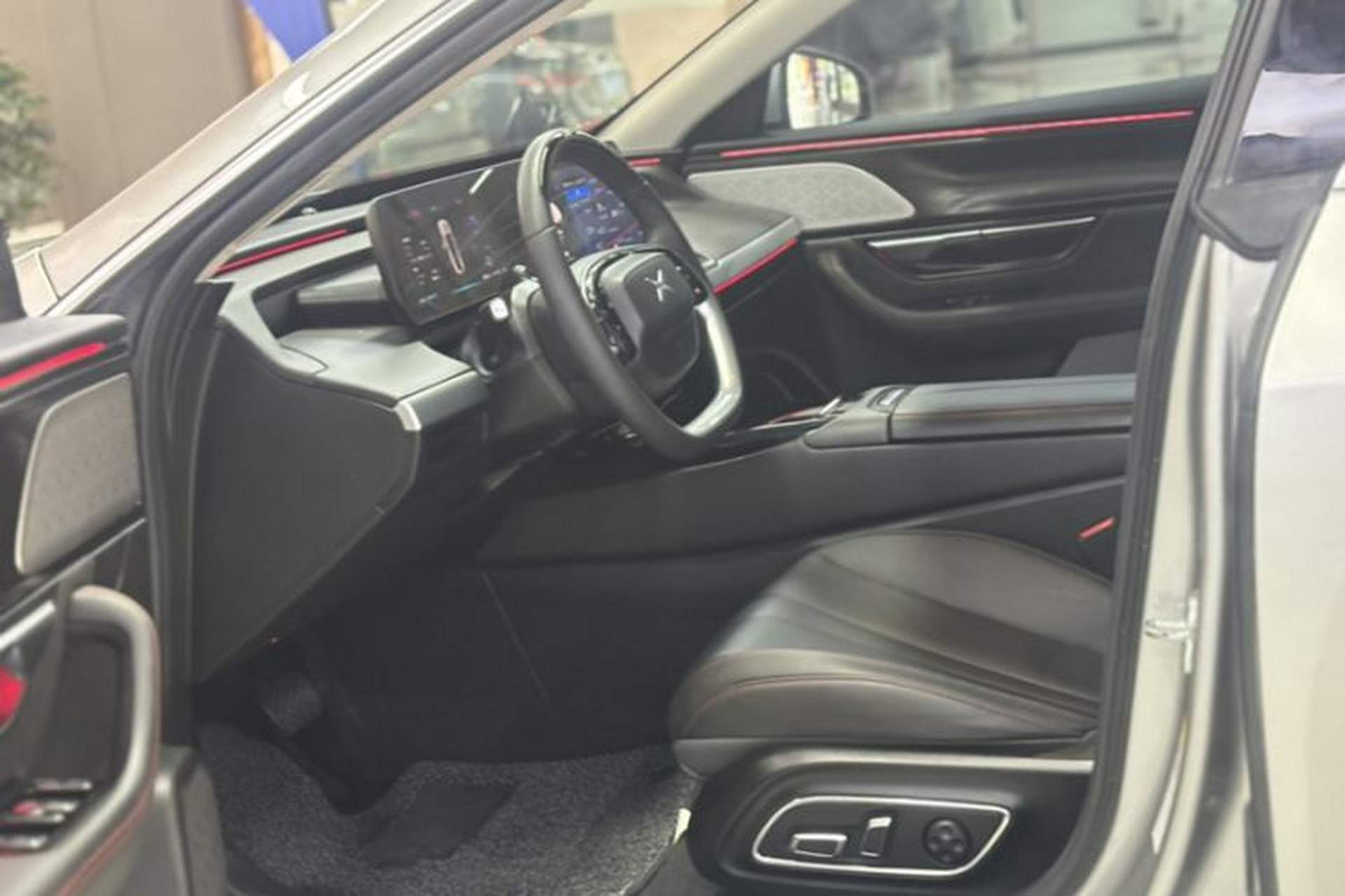 Used XPeng P7 2022 480E Interior 4