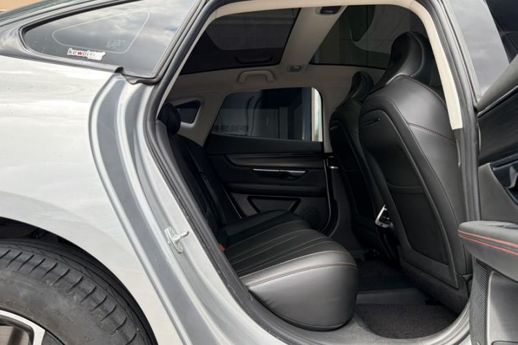 Used XPeng P7 2022 625E Interior 8