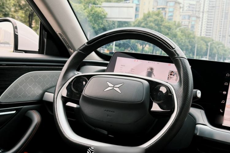 Used XPeng P7 2022 480E Interior 9