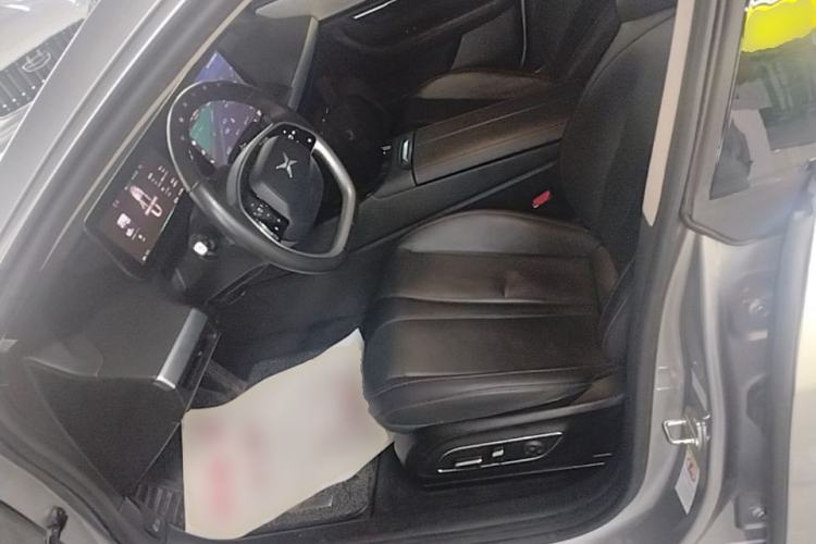 Used XPeng P7 2022 625E Left Front Seat