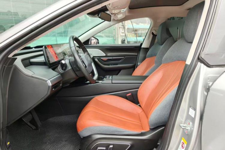 Used XPeng P7 2022 480 Standard Range Smart Drive Edition Left Front Seat
