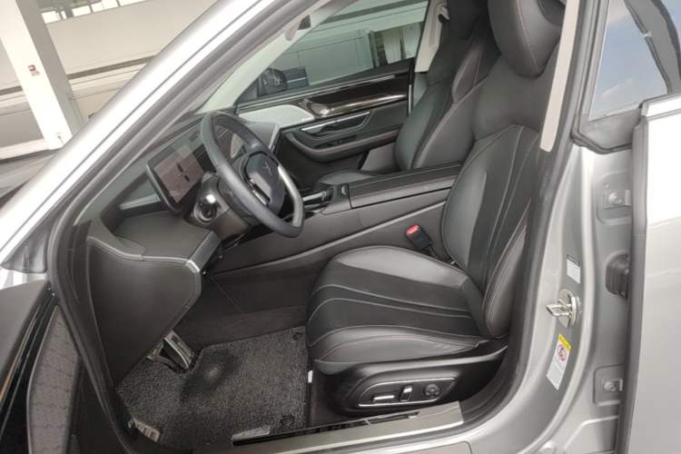 Used XPeng P7 2022 480N+ Left Front Seat