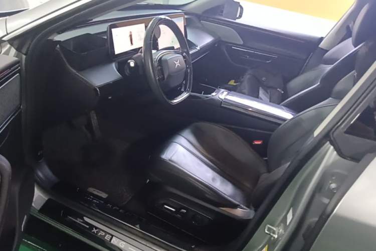 Used XPeng P7 2022 625E Left Front Seat