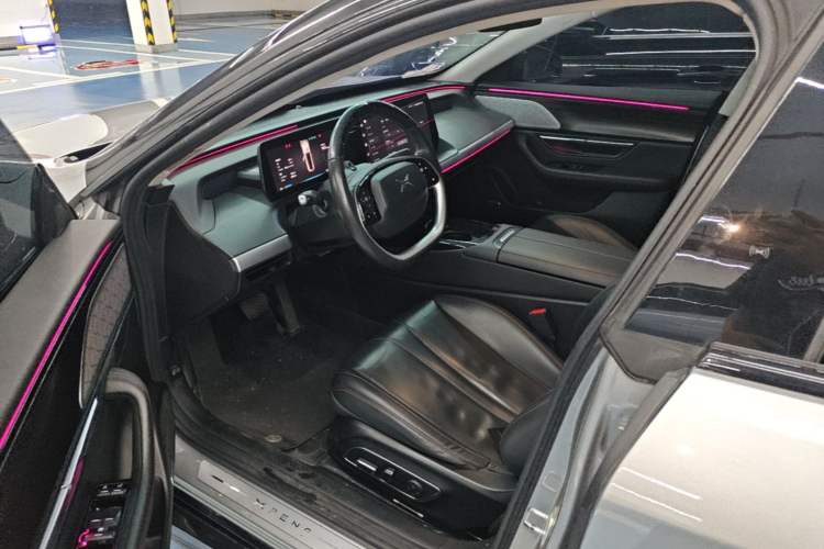 Used XPeng P7 2022 625E Left Front Seat