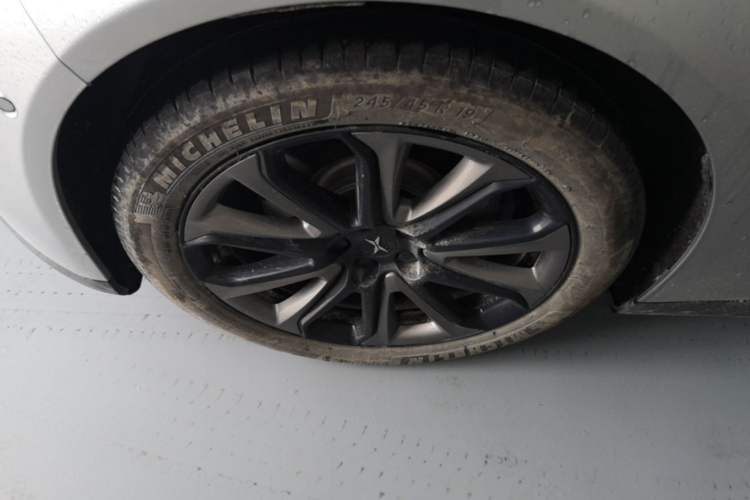 Used XPeng P7 2022 625E Left Front Wheel Hub
