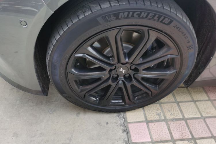 Used XPeng P7 2022 670E+ Pengyi Edition Left Front Wheel Hub