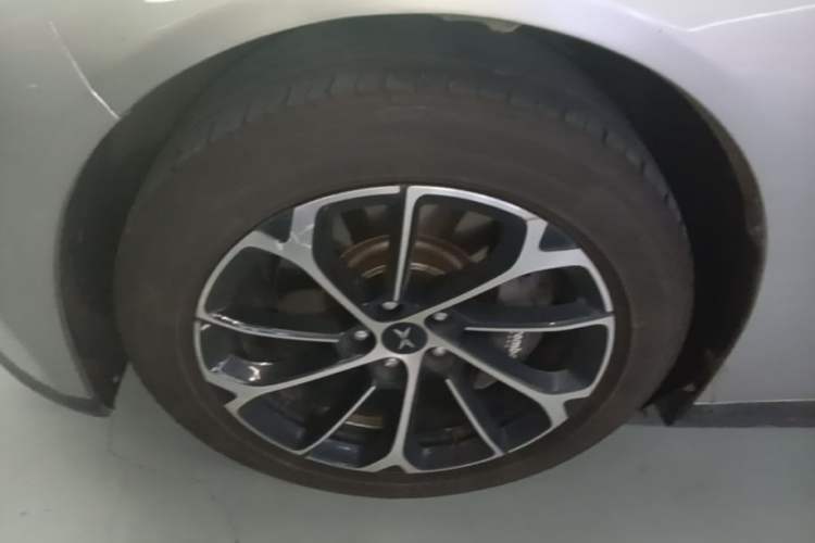Used XPeng P7 2022 480G Left Front Wheel Hub