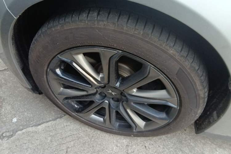 Used XPeng P7 2022 480E+ Left Front Wheel Hub