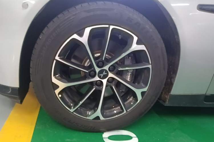 Used XPeng P7 2022 625E Left Front Wheel Hub