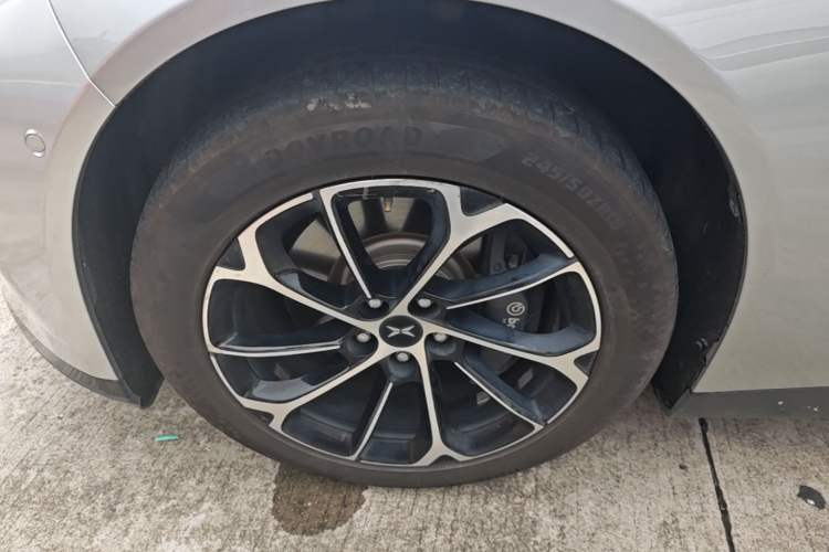 Used XPeng P7 2022 625E Left Front Wheel Hub