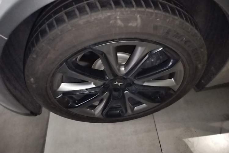 Used XPeng P7 2022 480G+ Left Front Wheel Hub