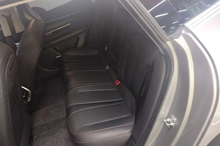 Used XPeng P7 2022 625E Left Rear Seat