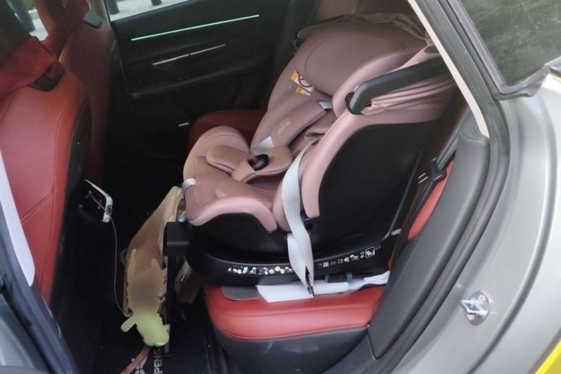 Used XPeng P7 2022 480E+ Left Rear Seat