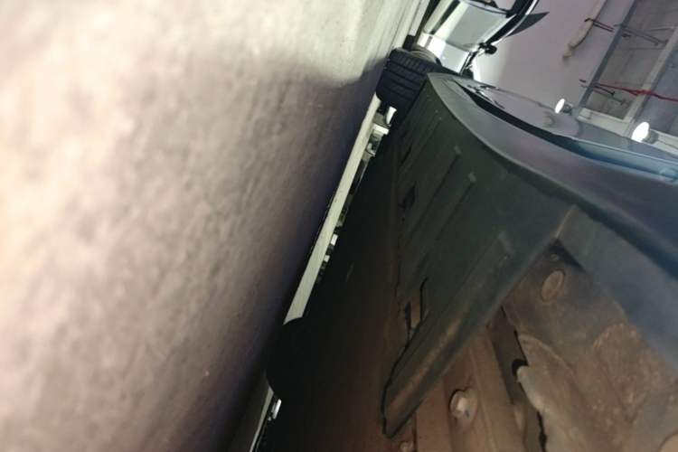 Used XPeng P7 2022 480E+ Left Side Sill