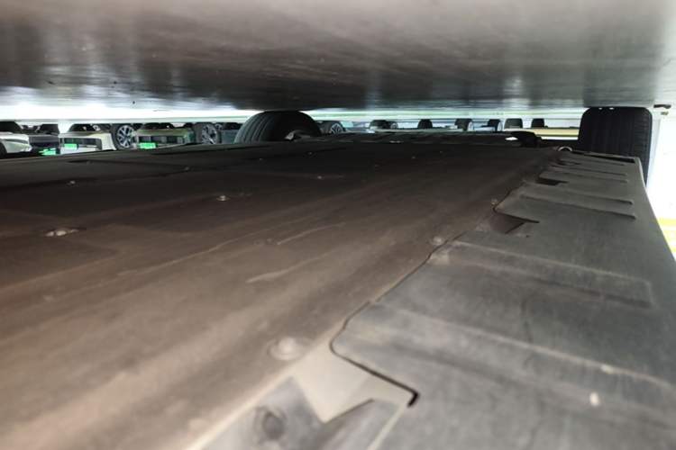 Used XPeng P7 2022 480N+ Left Side Sill